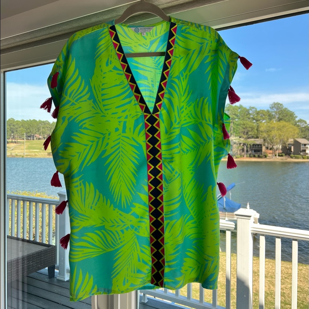 COPY - Escapada Living Colorful Top